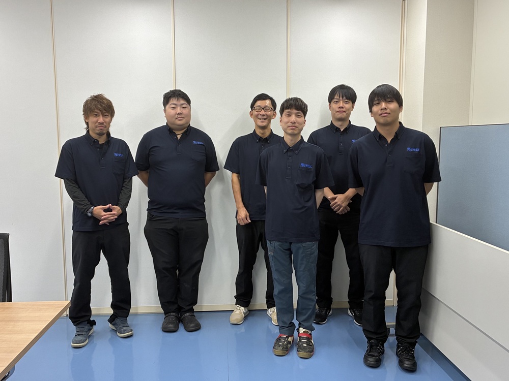 富山市　サンコー　男性スタッフ　制服夏服　リニューアル　おそろい　ポロシャツ　polo　ストレッチ　伸縮性　スラックス